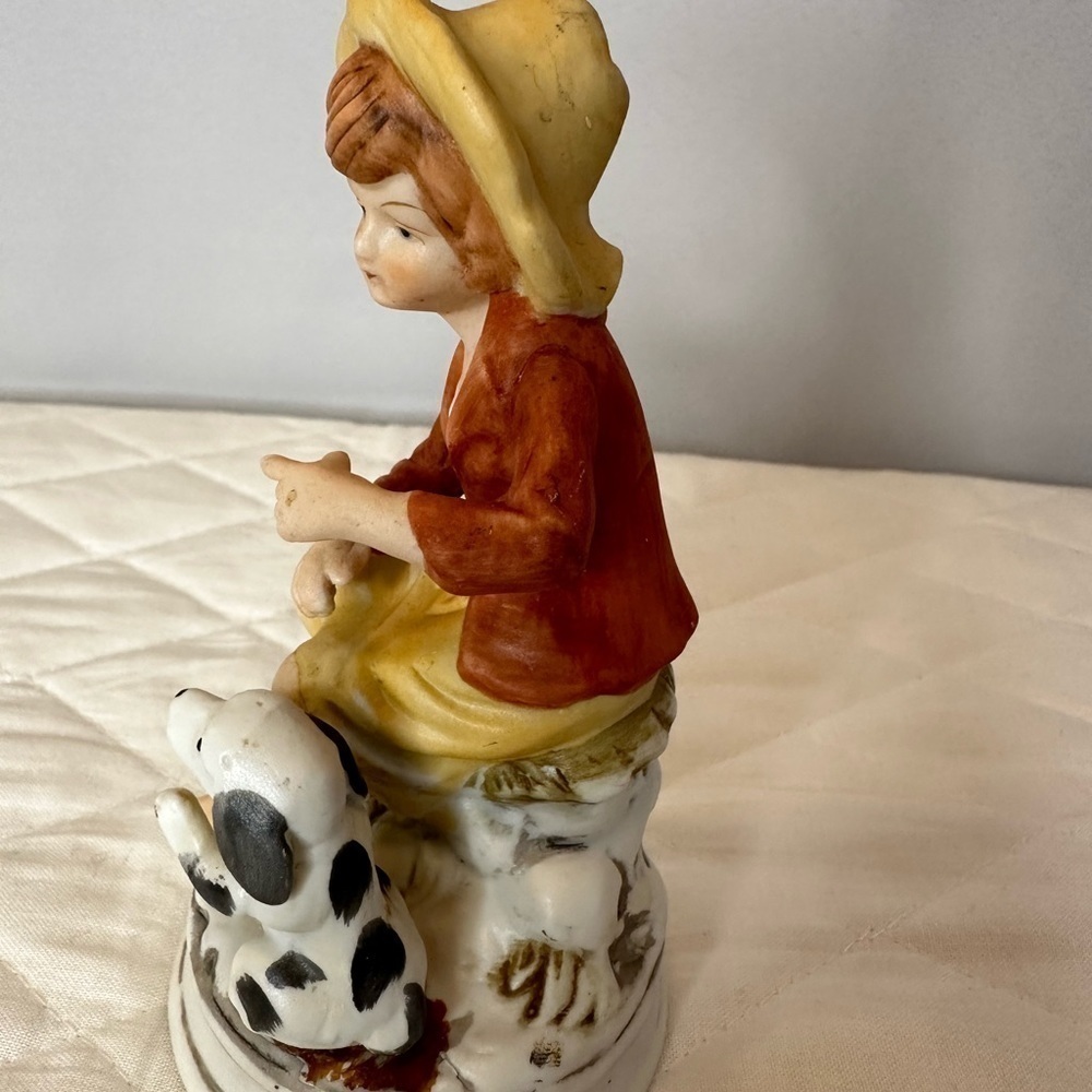 Vintage Porcelain Girl With Dog Figurine Adult Home Decor Collectables Small - Picture 4 of 5